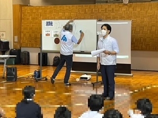 上野法人会「税金ジュニアスクール」~金曽木小学校~